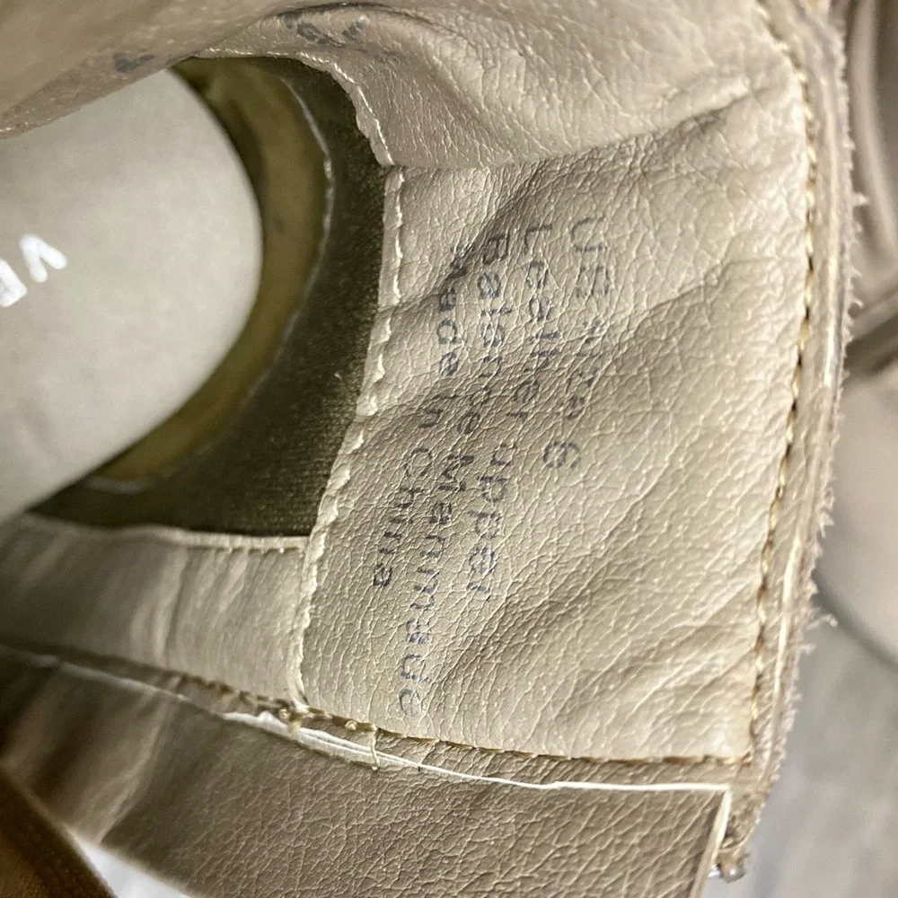 Booties - Picture 4 of 8